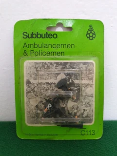 Subbuteo C113 Ambulancemen and Policemen Set