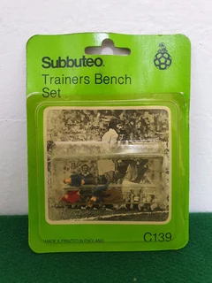 Subbuteo C139 Trainers Bench Set