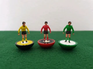 Subbuteo Set of 3 Loose Machine Printed Lightweight Kicking Goalkeepers