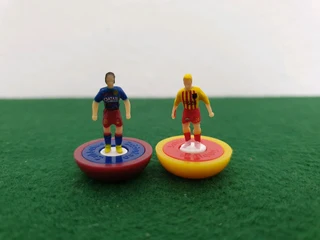 Subbuteo Barcelona Home and Away Teams Set