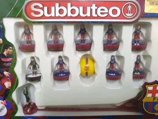 Subbuteo Barcelona Home and Away Teams Set