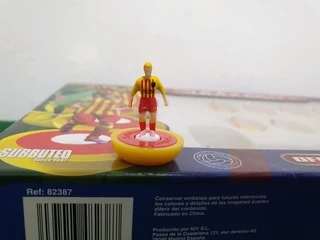 Subbuteo Barcelona Home and Away Teams Set