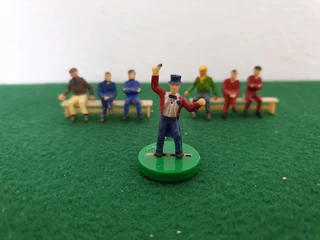 Subbuteo C114 Mascot and Bench Set