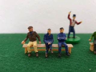 Subbuteo C114 Mascot and Bench Set