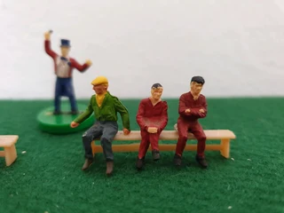 Subbuteo C114 Mascot and Bench Set