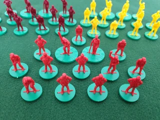 Subbuteo 3 Wicketz Cricket Game Teams Figures
