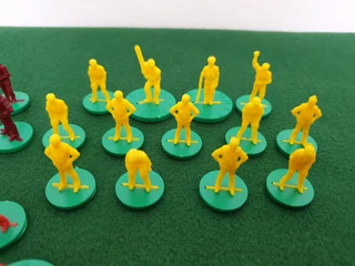 Subbuteo 3 Wicketz Cricket Game Teams Figures