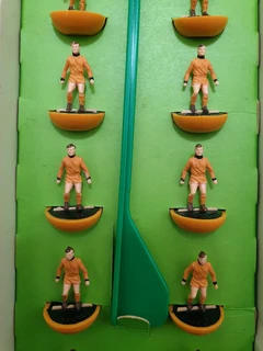 Subbuteo Classic Heavyweight Team Ref 49 Wolverhampton Wanderers Dundee United