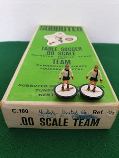 Subbuteo Classic Heavyweight Team Ref 325 Manchester United 2nd Kit