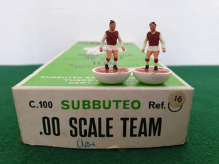 Subbuteo Classic Heavyweight Team Ref 16 Arsenal