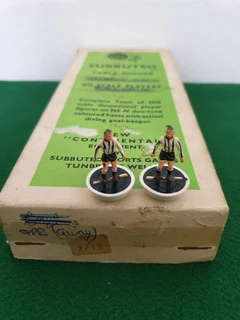 Subbuteo Classic Heavyweight Team Ref 008 Newcastle United