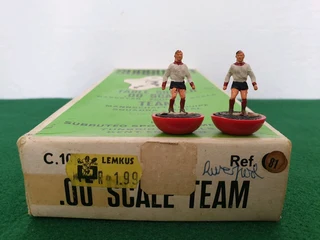 Subbuteo Classic Heavyweight Team Ref 81 Liverpool 2nd Kit Repaint