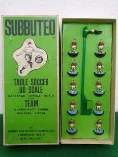 Subbuteo Classic Heavyweight Team Ref 170 Burnley