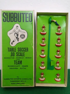 Subbuteo Classic Heavyweight Team Ref 138 Benfica Bristol City