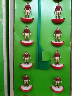 Subbuteo Classic Heavyweight Team Ref 138 Benfica Bristol City