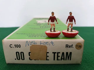 Subbuteo Classic Heavyweight Team Ref 138 Benfica Bristol City