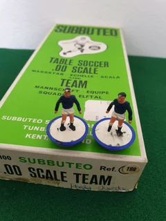 Subbuteo Classic Moulded Heavyweight Team Ref 166 Italy Iceland Israel Everton
