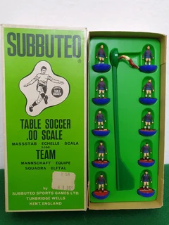 Subbuteo Classic Heavyweight Team Ref 19 Barcelona Catania