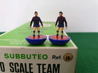 Subbuteo Classic Heavyweight Team Ref 19 Barcelona Catania