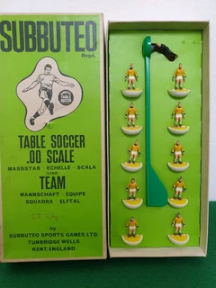 Subbuteo Classic Heavyweight Team Ref 115 Cape Town City