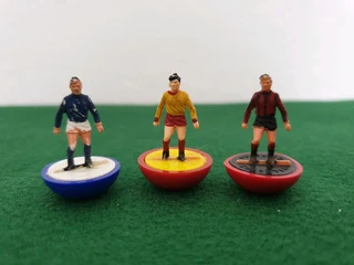 Subbuteo 3 Spare Classic Heavyweight Figures Ref 2 76 305