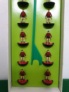 Subbuteo Classic Heavyweight Repainted Team Ref 280 Olhanense
