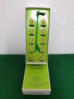 Subbuteo Ref 382 Luton Town Lightweight Team