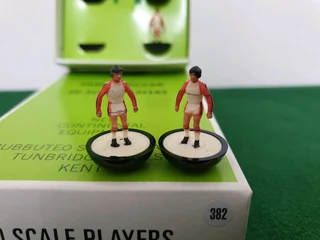 Subbuteo Ref 382 Luton Town Lightweight Team