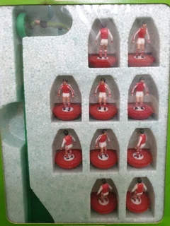 Subbuteo Ref 330 Wales Arsenal Lightweight Team