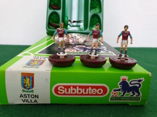 Subbuteo Ref 63776 Aston Villa Team