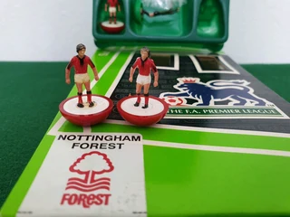 Subbuteo Ref 63777 Nottingham Forest Lightweight Team
