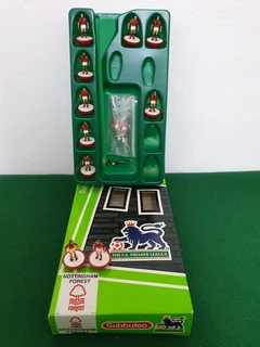 Subbuteo Ref 63777 Nottingham Forest Lightweight Team