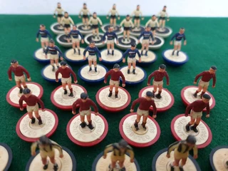Subbuteo 4 Incomplete Handpainted Lightweight Teams