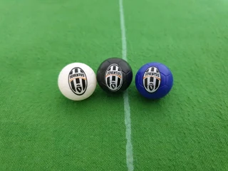 Subbuteo 3 Juventus Balls Set