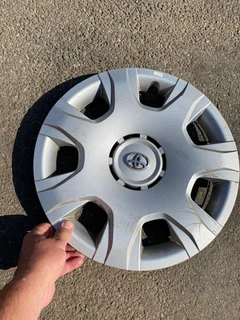 Toyota Hubcap for 15&#34; inch rim.