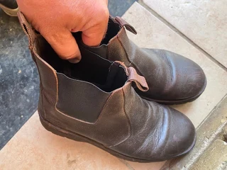 Boots Johnson Johnson size 11.