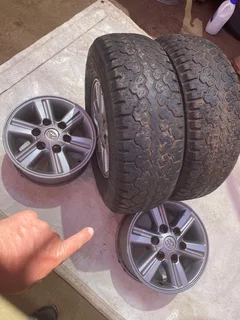 Mag Wheels Toyota Hilux Mags 15&#34; Original OE Wheel Set of 4