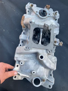 Edelbrock Performer intake.