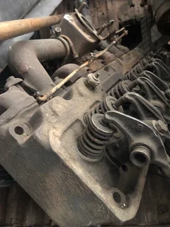 Chev engine 235 ci 6cyl. 3,9 litre.