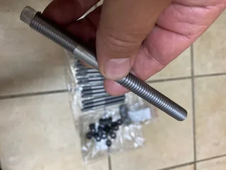 Head stud kit for LS1.