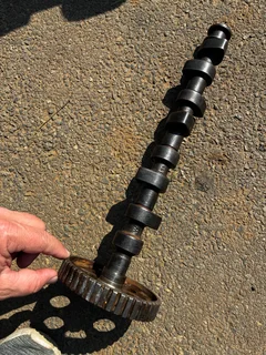 VW Camshaft  with pulley &amp; bolt &amp; valve.