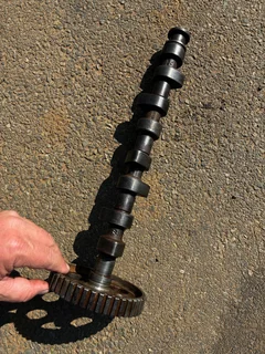 VW Camshaft  with pulley &amp; bolt &amp; valve.