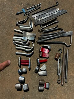 Spoons &amp; Dolly&#39;s levers Panel beating