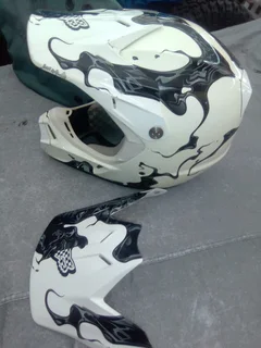Helmet MX Motorcross Fox V3 Pilot with Fox bag.