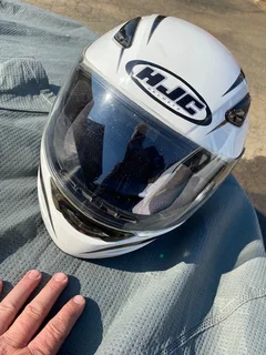 Helmet HJC size XXL with its Bay.