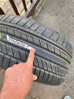 Tyre 275x30x20 continental.