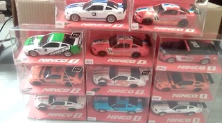 Ford Mustang GT500 Ninco slot cars 1/32