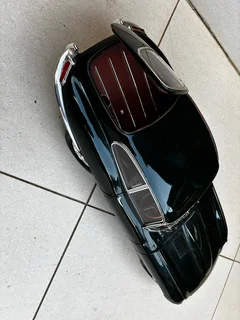 Jaguar E-Type 1.8 Scale Model