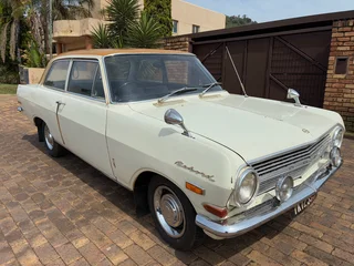 Opel Record 1700 L Coupe.