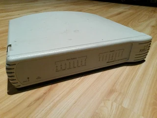 Network Ethernet Hubs / Switchs